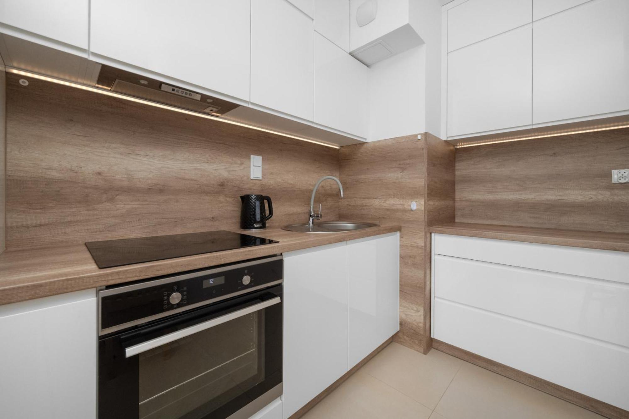 Klasyczny Apartament Z Balkonem We Wroclawiu By Noclegi Renters Екстер'єр фото